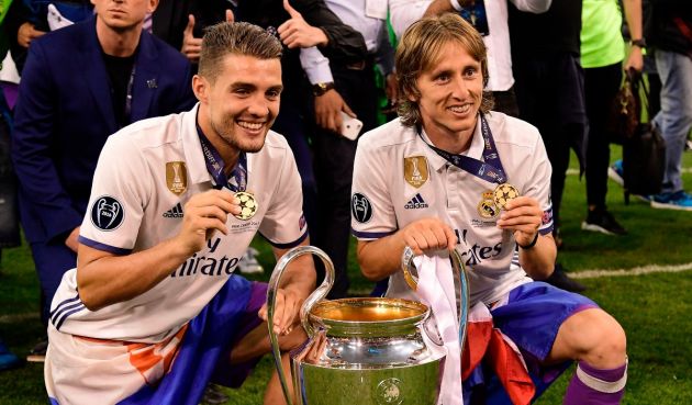 Mateo Kovacic with Luca Modric after winning the Champions League with Real Madrid