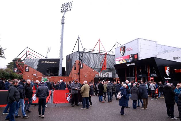 The starting lineups are in for Manchester City's clash with Bournemouth