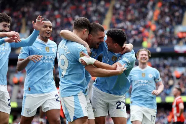 (Video) Steven Mcinerney reacts as Manchester City cruise past Luton Town