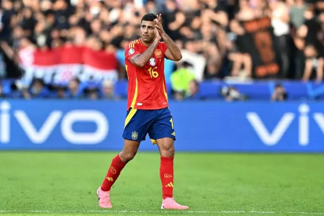 Finding support for Rodri is now a must for Manchester City