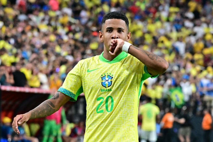 Manchester City appear set to land the first signing of the ...
