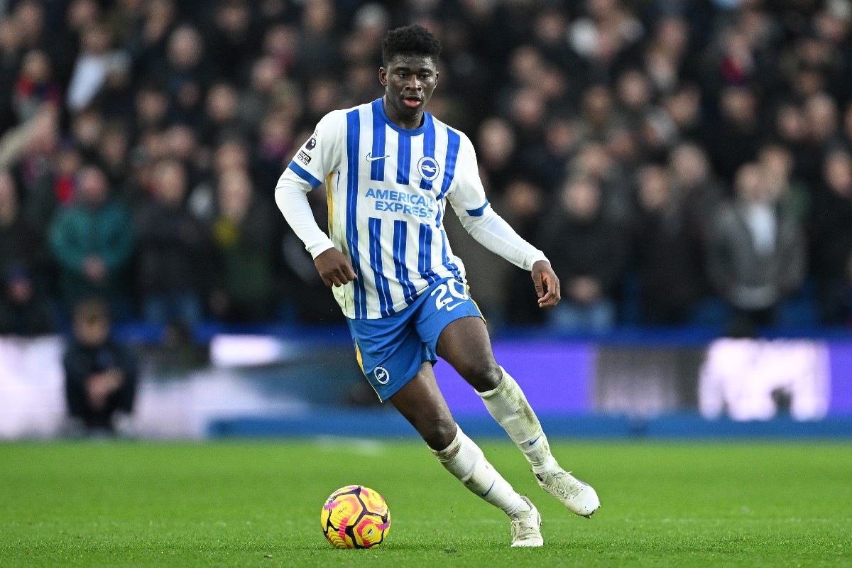Manchester City must sign a particular type of midfielder and two names do standout for the role