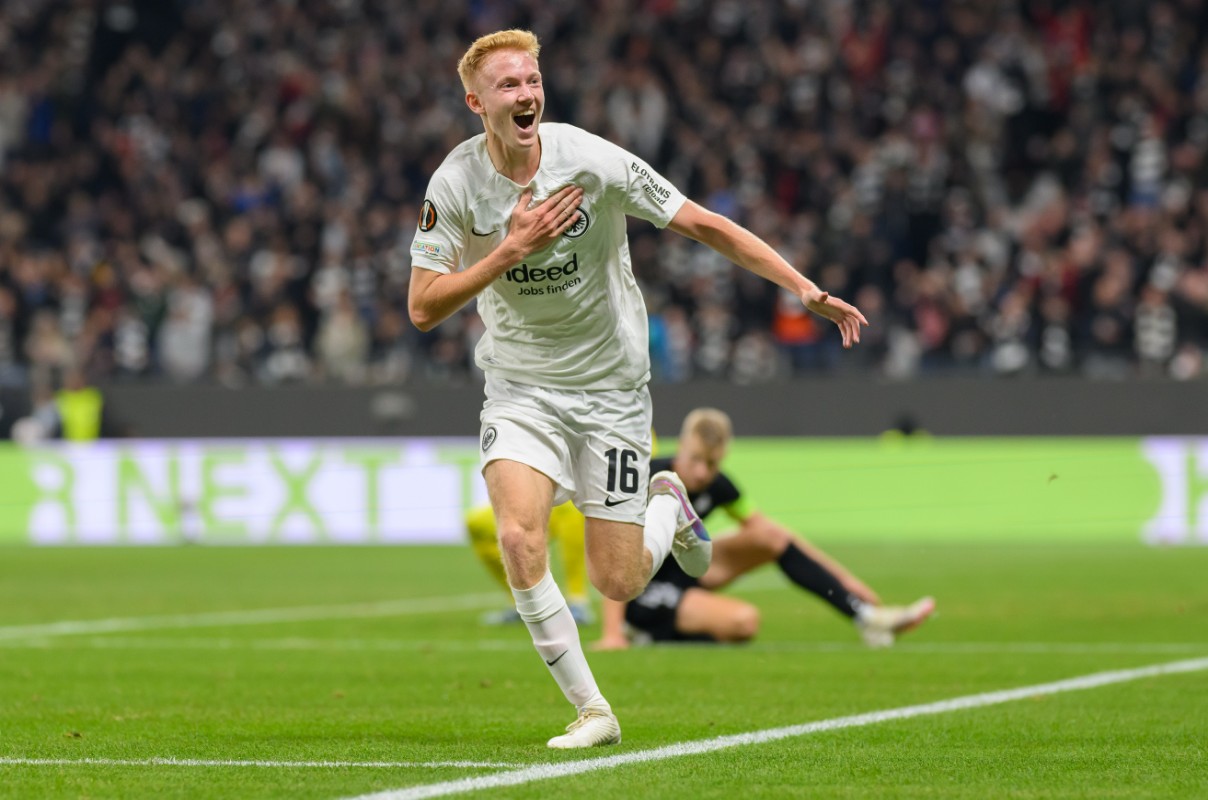 Have Manchester City edged ahead in the race to sign Hugo Larsson?