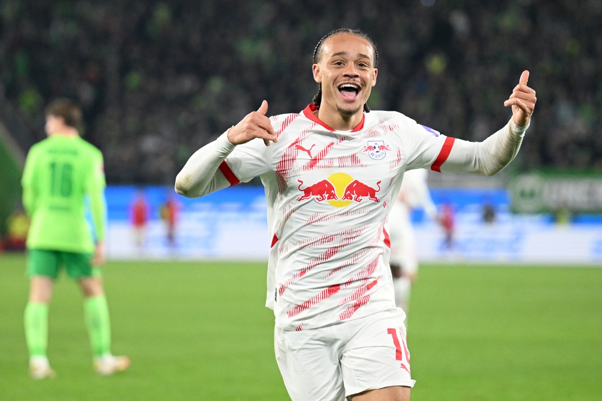 Man City need to sign a quality number-ten this summer.