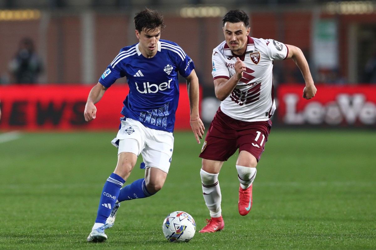 Two promising Man City midfielder’s appear set to leave the club.