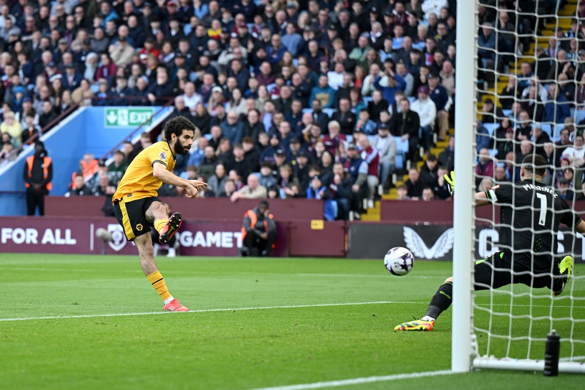 Manchester City are advancing with their move to sign Rayan Ait-Nouri from Wolves.