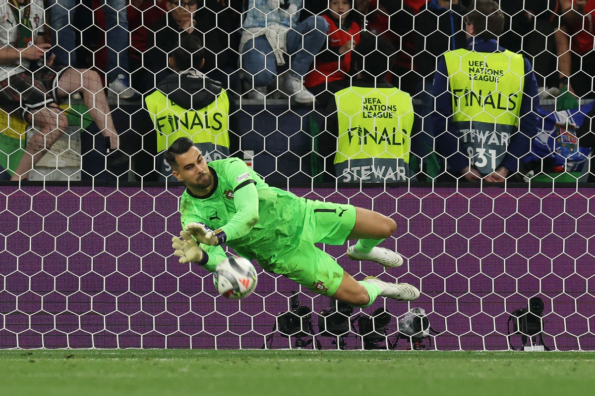 A key player in the Manchester City squad will reportedly decide his future after the Club World Cup