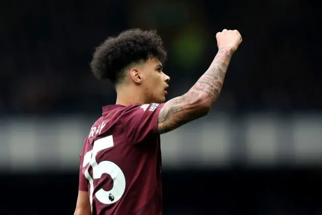 A key component of Manchester City's future agrees on a contract extension with the club