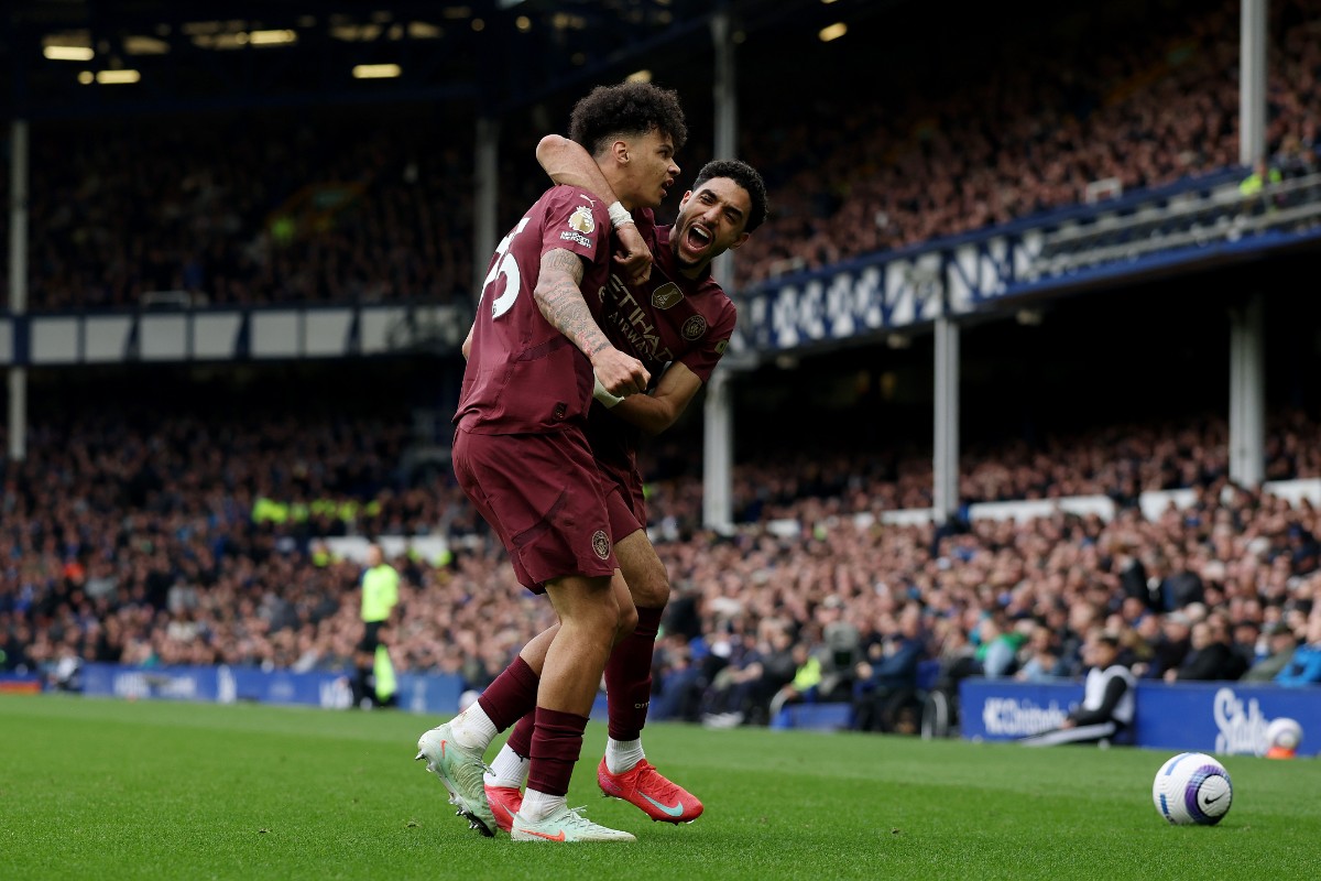 A key component of Manchester City's future agrees on a contract extension with the club