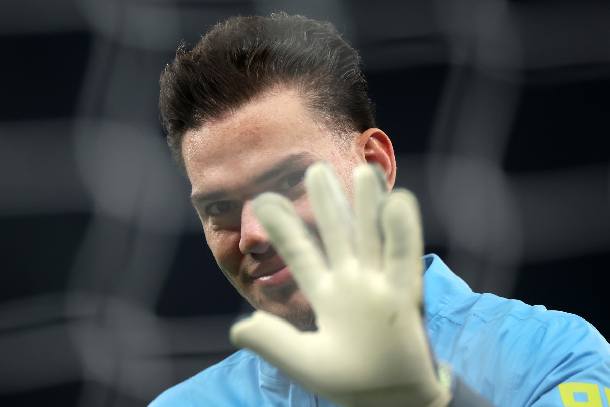 The first domino falls on deadline day for Manchester City