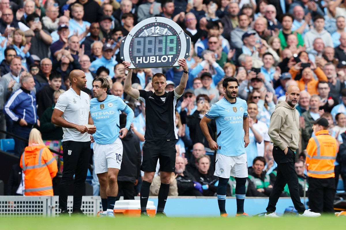 A Manchester City legend leaves the club with class and dignity
