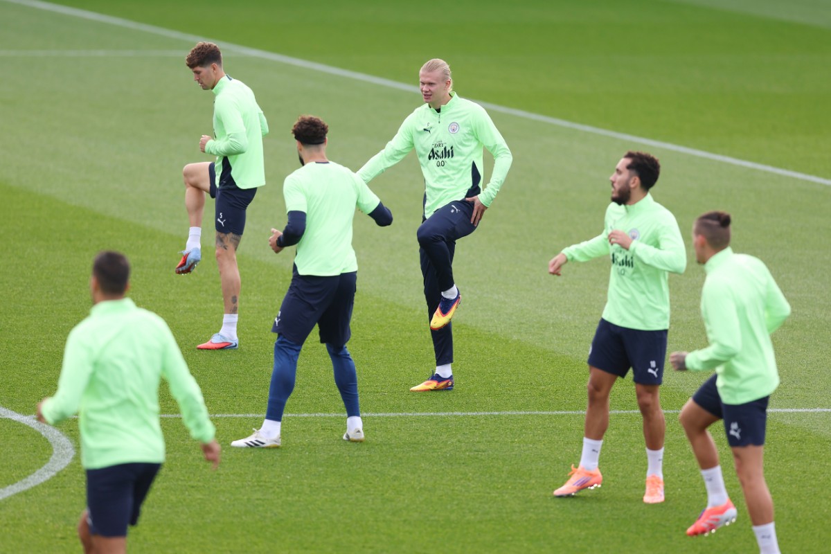 Two key players return to Manchester City training as three fail to train ahead of City's clash with Monaco