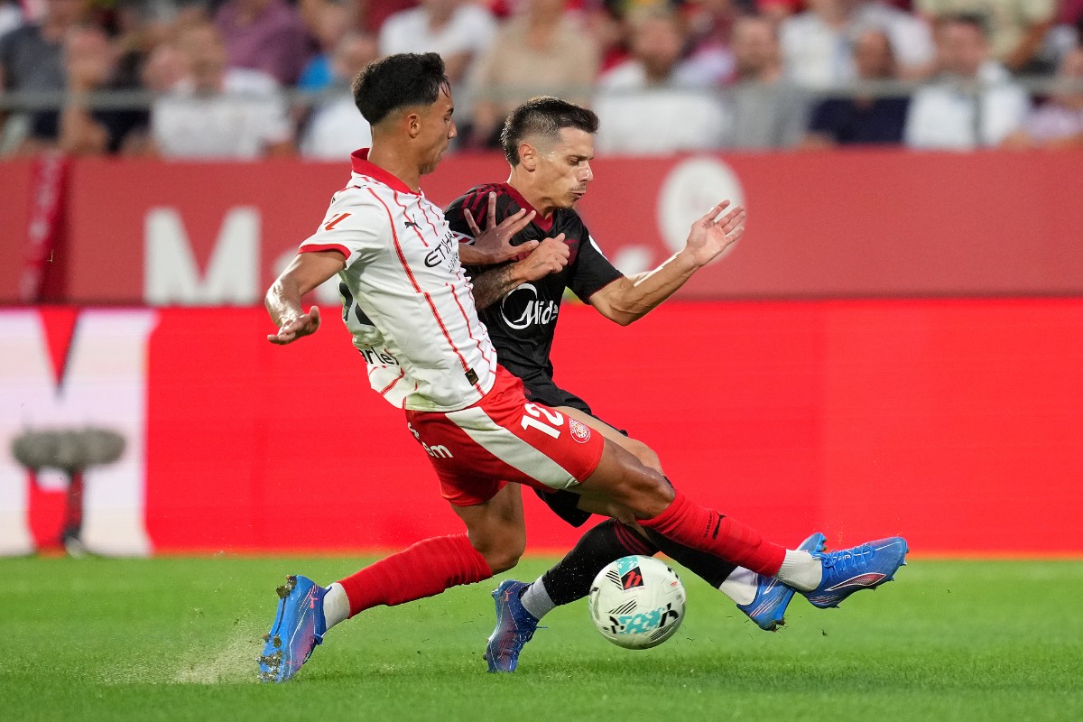 Manchester City have high hopes for a young centre-back learning his craft at Girona