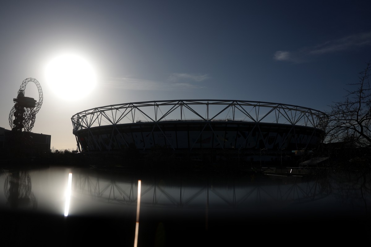 The starting lineups are in as Manchester City take on West Ham in a huge match