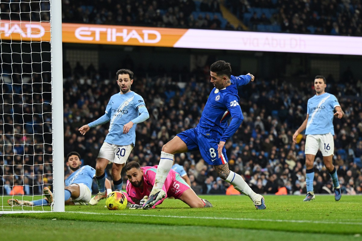One major battle could tilt today's FA Cup final the way of Manchester City or Chelsea