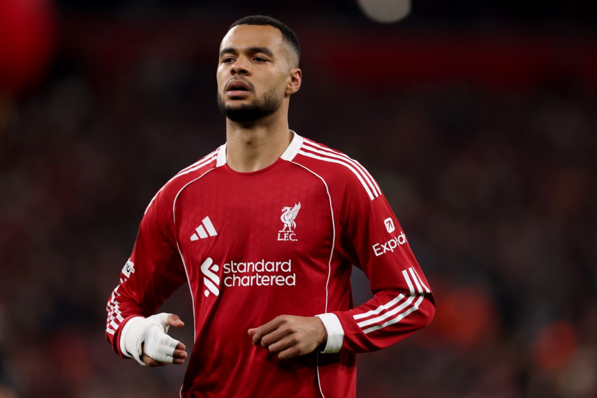 Manchester City may be facing a snag in their bid to sign a Dutch international